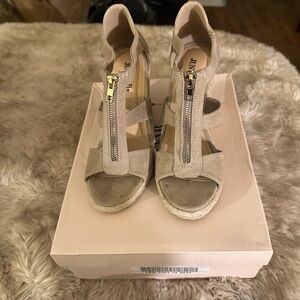 JustFab Taupe Zipper Sandals